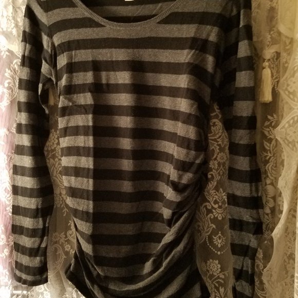 HM Mama MATERNITY Sweater Black & Gray Horizontal Stripe, Side Ruching, Comfort - Picture 1 of 7